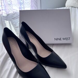 Nine West Black Pointed-Toe Leather Pumps